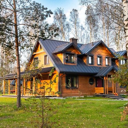 Zubrowe Siolo - Dom Nad Lakami Lägenhet Białowieża Exteriör bild