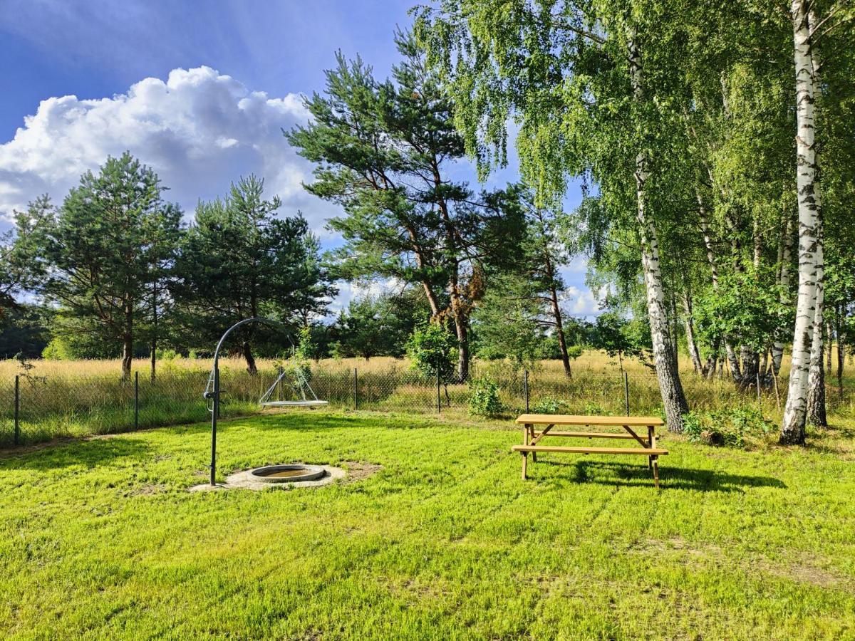 Zubrowe Siolo - Dom Nad Lakami Lägenhet Białowieża Exteriör bild